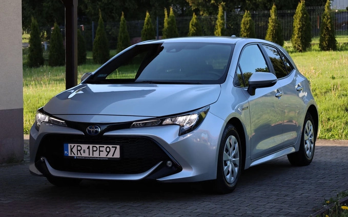 Toyota Corolla cena 79950 przebieg: 74400, rok produkcji 2019 z Rakoniewice małe 742